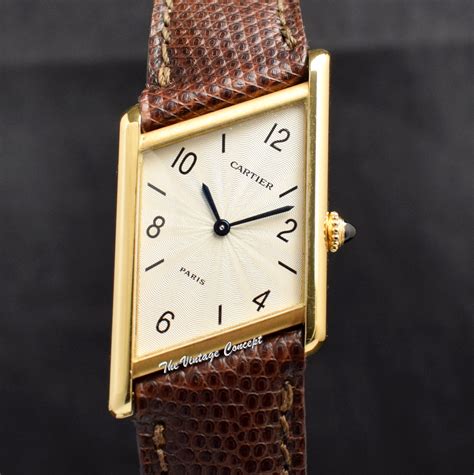 cartier asymétrique.